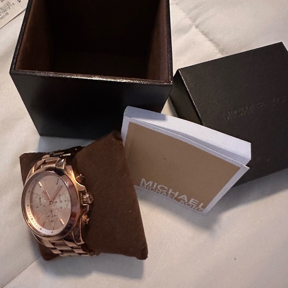 MK Goldtone watch w box